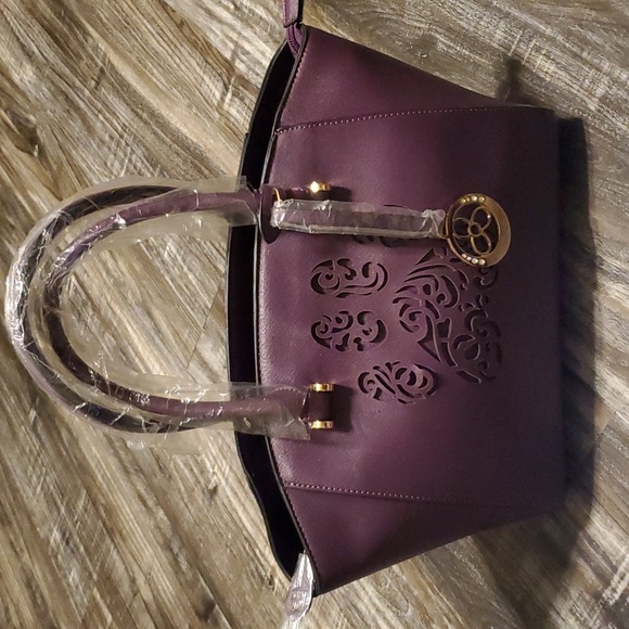Handbags - Positively beautiful handbag in plum